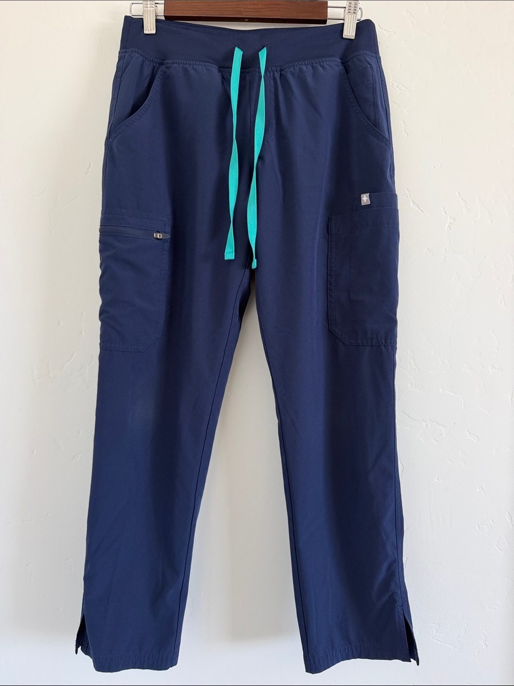 FIGS Yola Skinny Scrub Pants Small Petite Navy Blue FREEx Medical Nursing